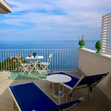 Casa Damico Feriehus Castelmola
